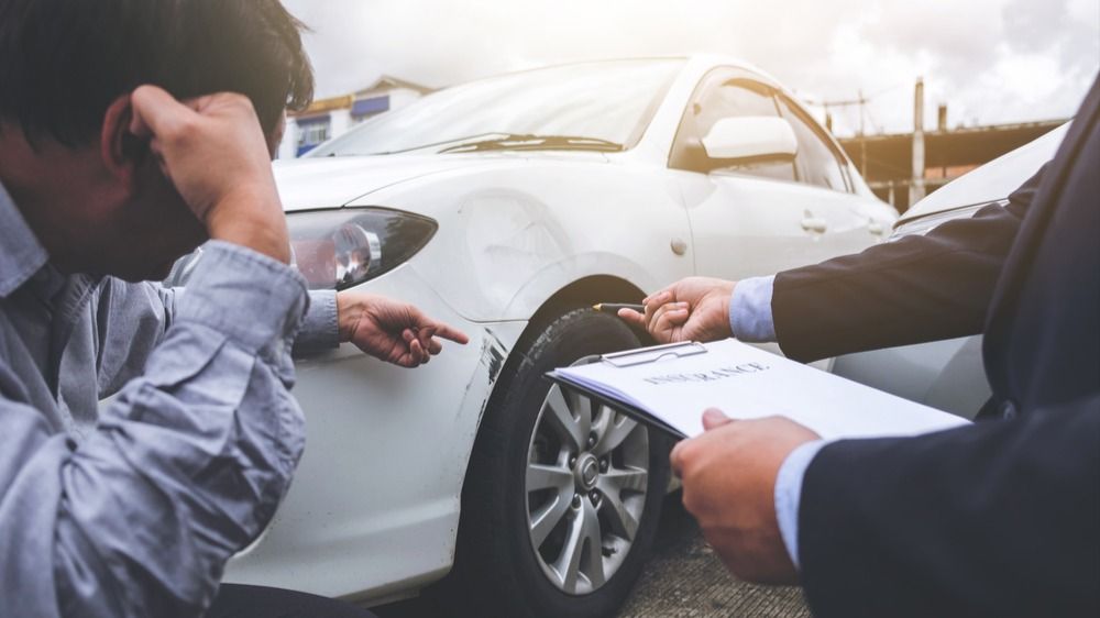 How to settle a car accident claim without a lawyer